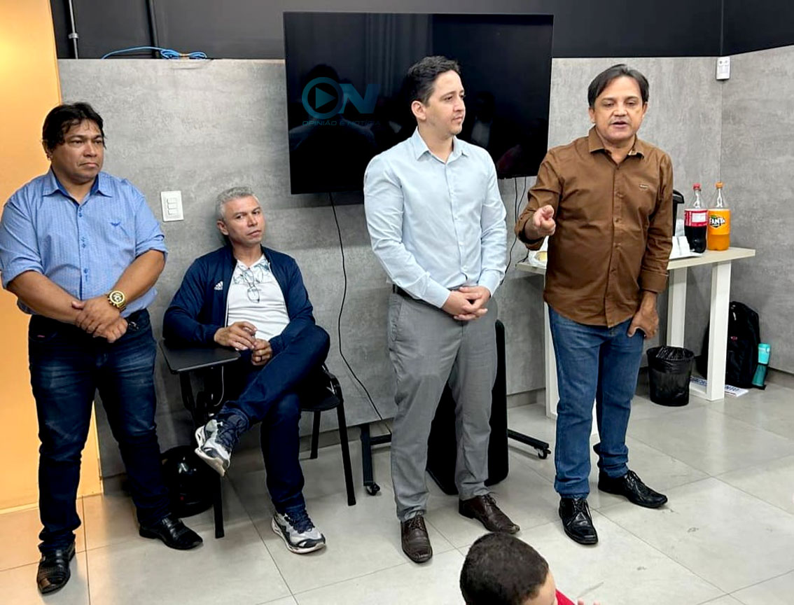 DC derruba Capitão Roberval, se afasta do Dr. Pessoa e leva apoio a Fábio Novo
